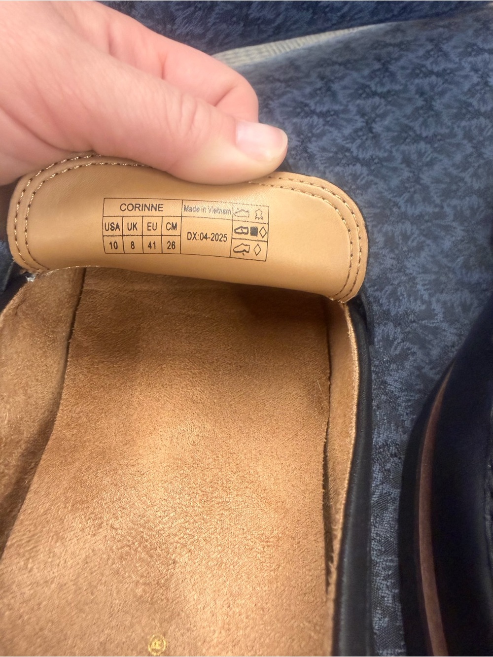 EUC Vionic Corrine Black Leather Penny Loafers Sz 10 - Picture 5 of 5